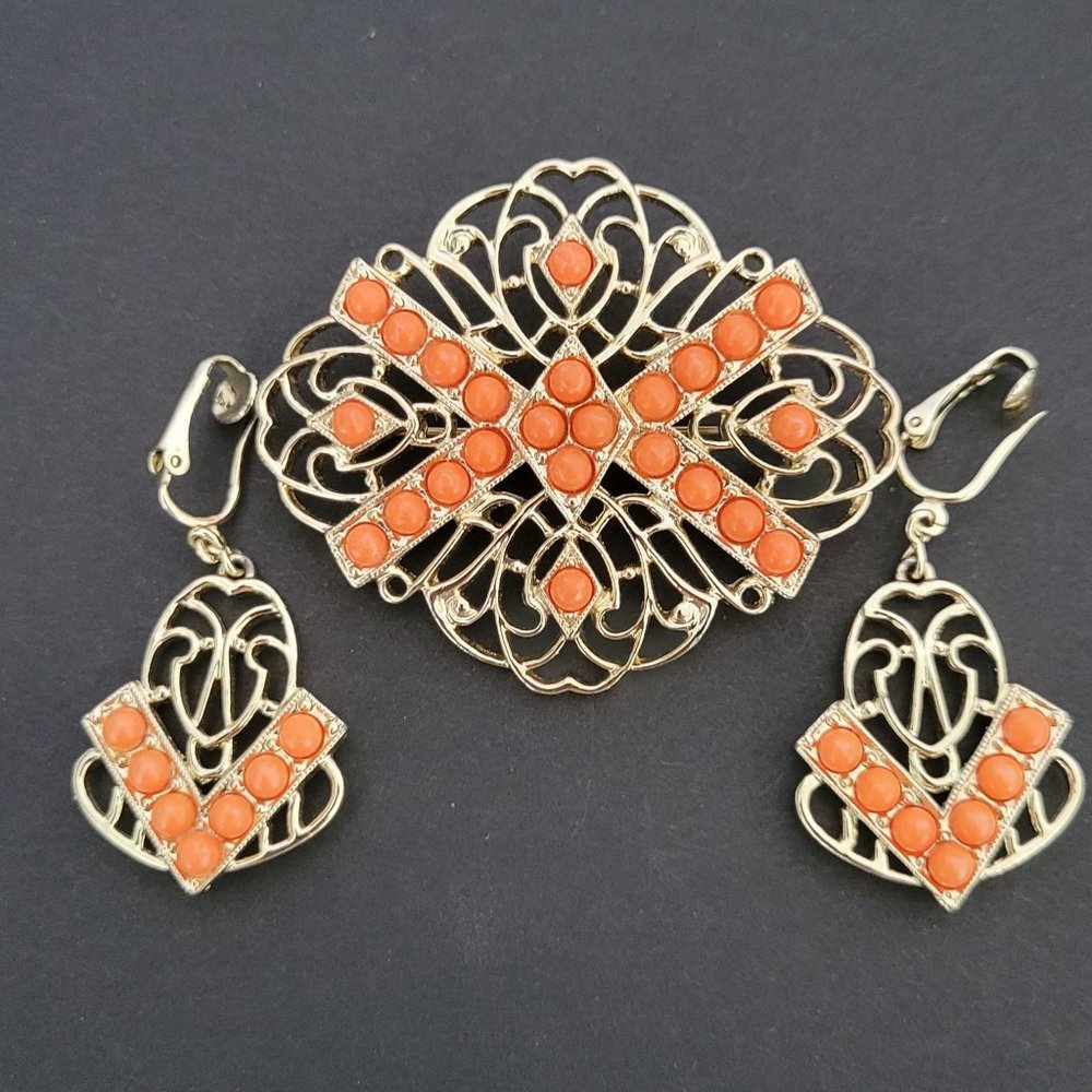 Sarah Coventry Filigree Orange Cabochon Brooch and Clip Earrings Vintage